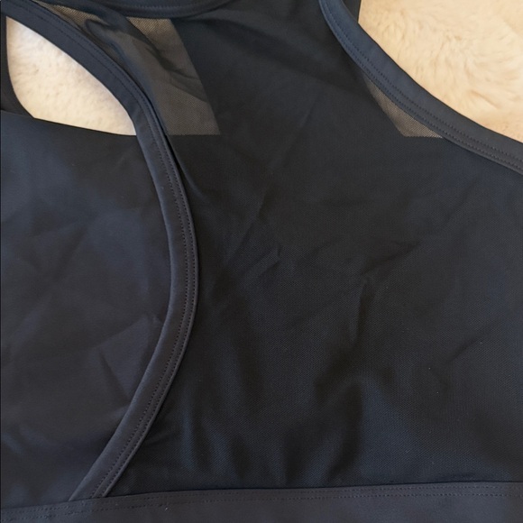 ALO Yoga Black Cutout Sports Bra - Picture 4 of 7